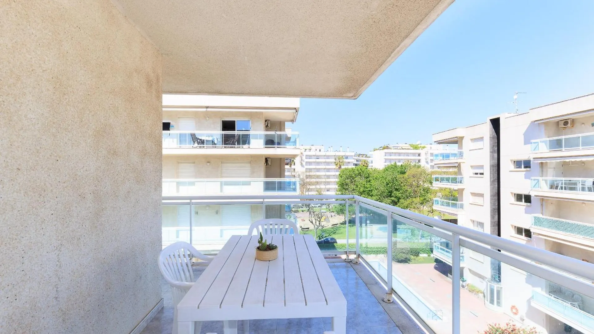 Rentalmar Aventura Salou Apartamento